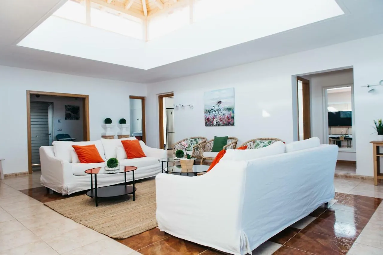 Eco Villa White Suite With Climatized Pool Caleta De Fuste 0*,  Spanien